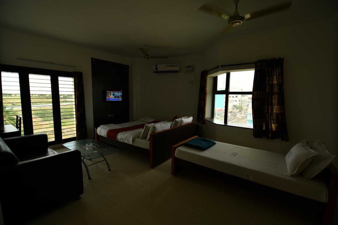 Lake View Hotel Madurai Eksteriør bilde